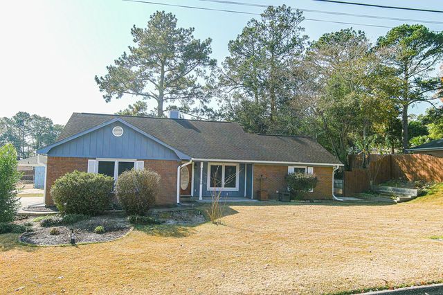 104 Rolling Pines Drive, Enterprise, AL 36330