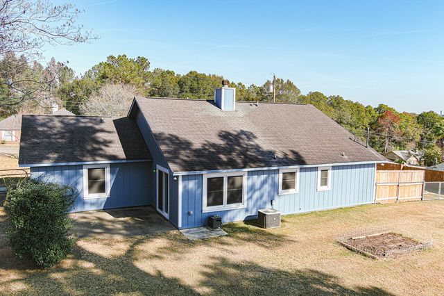 104 Rolling Pines Drive, Enterprise, AL 36330