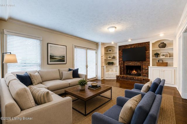7003 Quail Brace Ct, Louisville, KY 40241