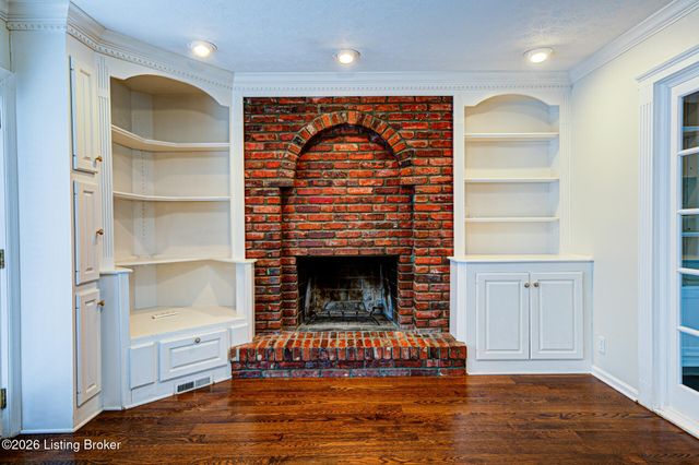 7003 Quail Brace Ct, Louisville, KY 40241
