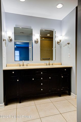 7003 Quail Brace Ct, Louisville, KY 40241
