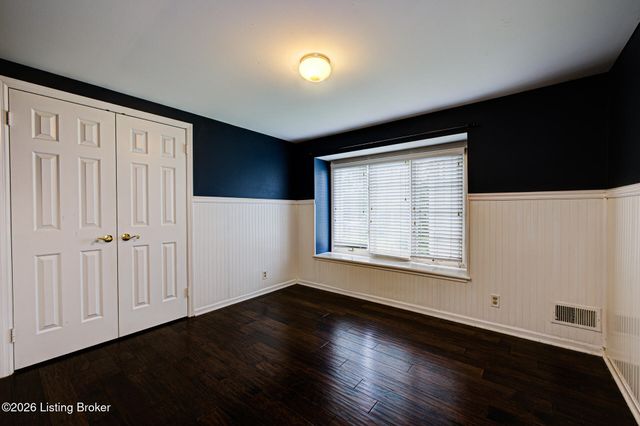 7003 Quail Brace Ct, Louisville, KY 40241