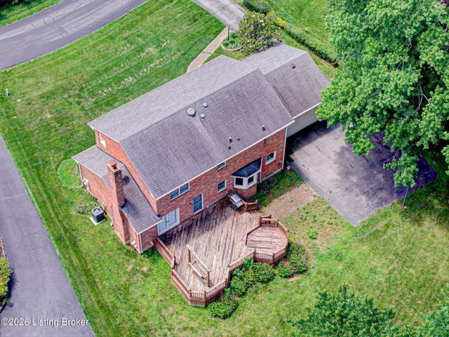 7003 Quail Brace Ct, Louisville, KY 40241