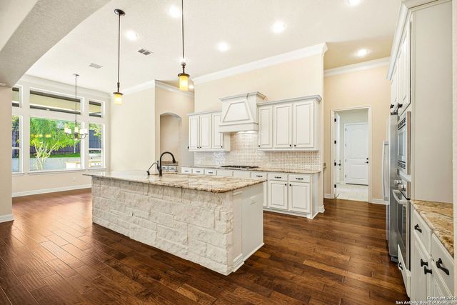 18119 Abingdon Place, San Antonio, TX 78257