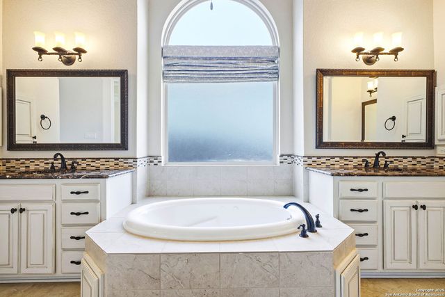 18119 Abingdon Place, San Antonio, TX 78257