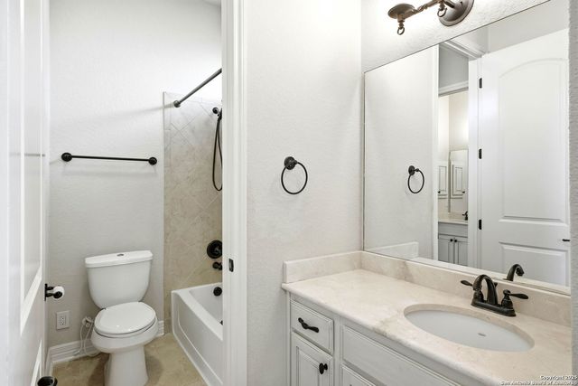 18119 Abingdon Place, San Antonio, TX 78257