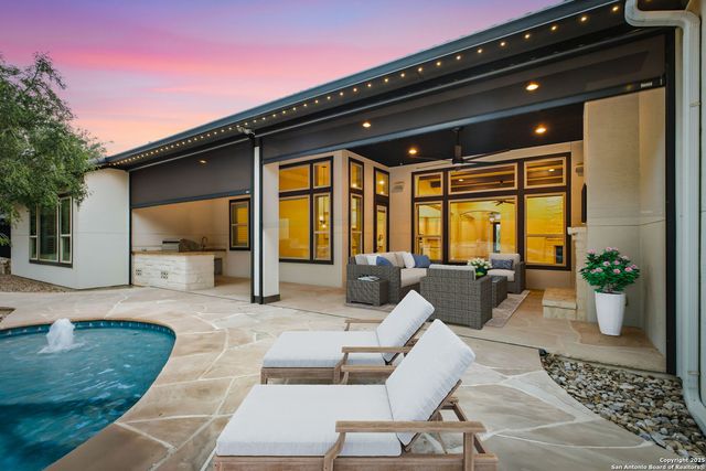 18119 Abingdon Place, San Antonio, TX 78257