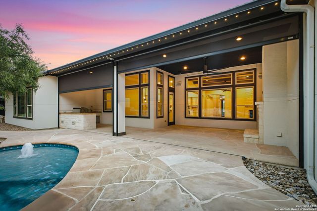 18119 Abingdon Place, San Antonio, TX 78257