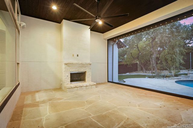 18119 Abingdon Place, San Antonio, TX 78257