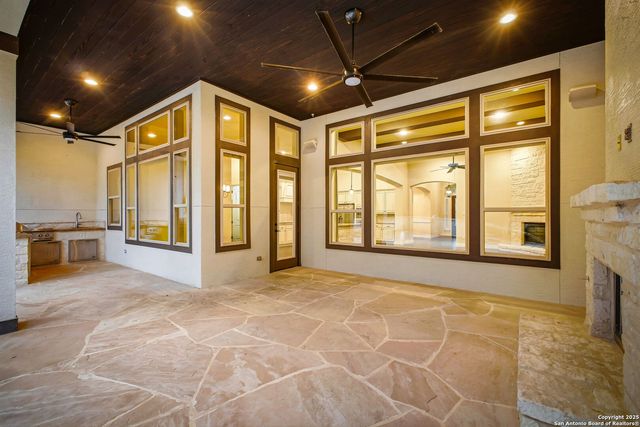 18119 Abingdon Place, San Antonio, TX 78257