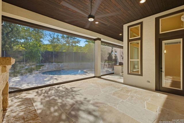 18119 Abingdon Place, San Antonio, TX 78257