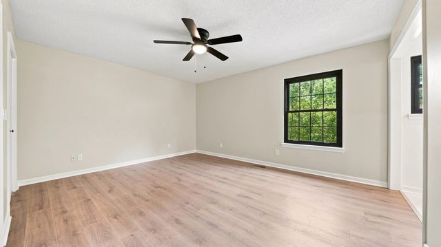 316 Shadow Parkway, Chattanooga, TN 37421