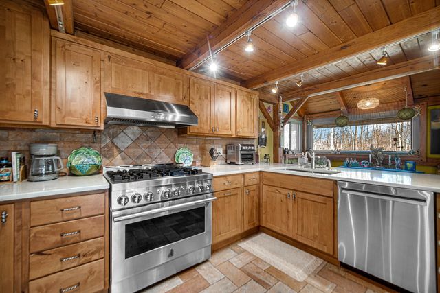 539 N 300 E, Valparaiso, IN 46383