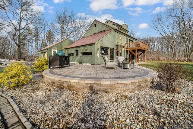 539 N 300 E, Valparaiso, IN 46383