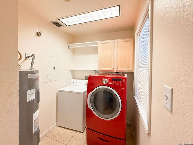 680 W County Road 678, Natalia, TX 78059