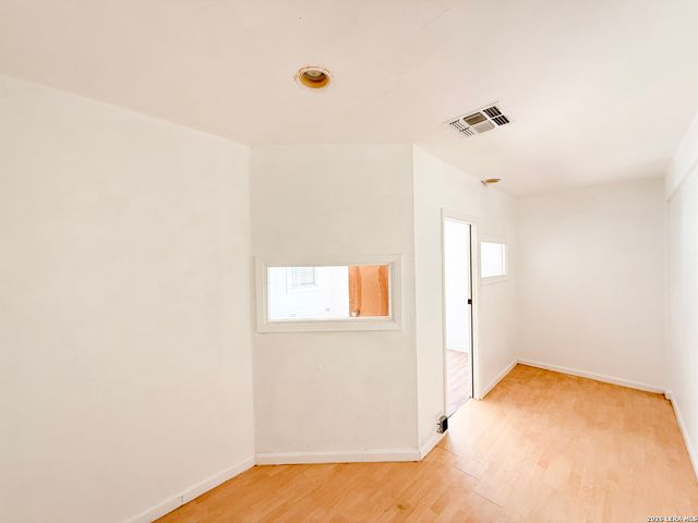 680 W County Road 678, Natalia, TX 78059