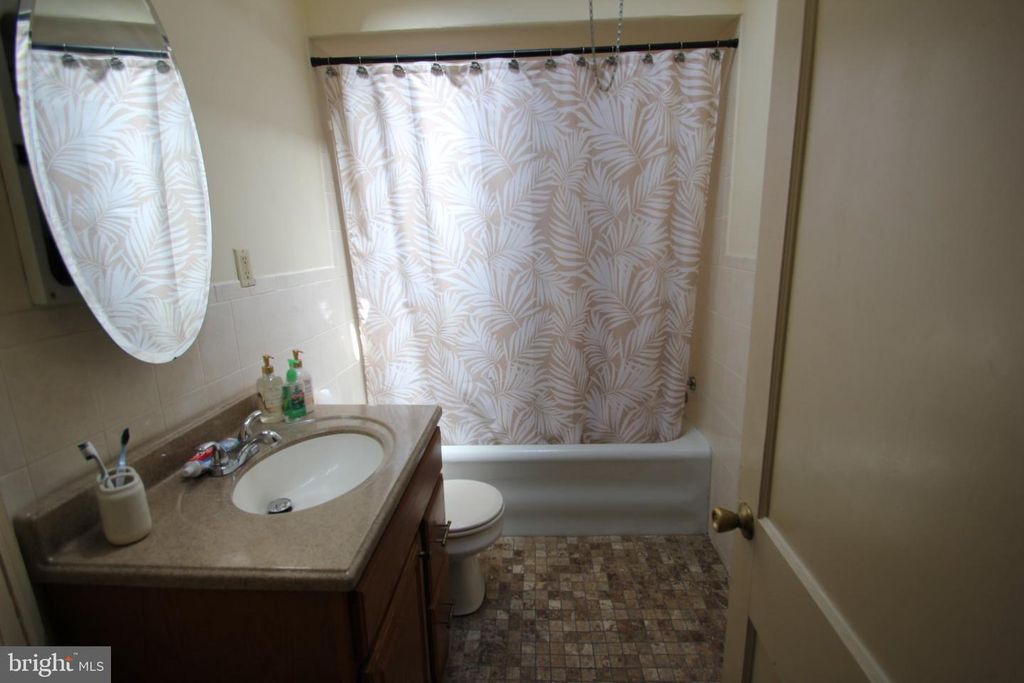 6942 OGONTZ AVE, Philadelphia, PA 19138 — photo 5