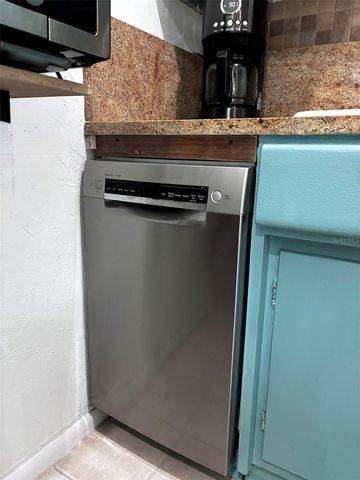 8819 AERO AVENUE, North Port, FL 34287