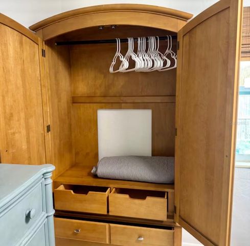 8819 AERO AVENUE, North Port, FL 34287