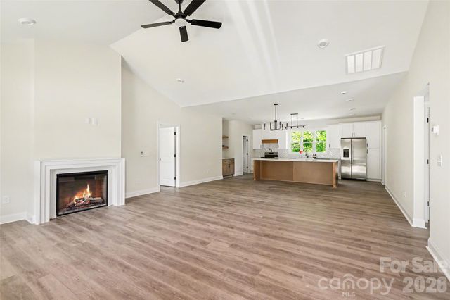 1452 Robinwood Road, Gastonia, NC 28054