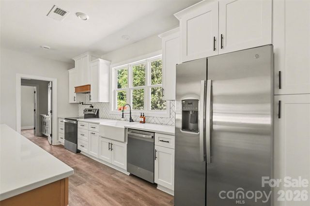 1452 Robinwood Road, Gastonia, NC 28054