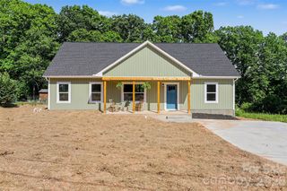 1452 Robinwood Road, Gastonia, NC 28054