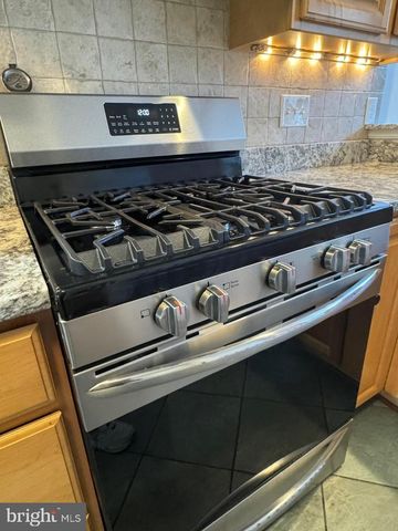 606 S BELNORD AVE, Baltimore, MD 21224