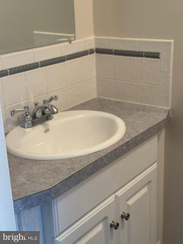 606 S BELNORD AVE, Baltimore, MD 21224