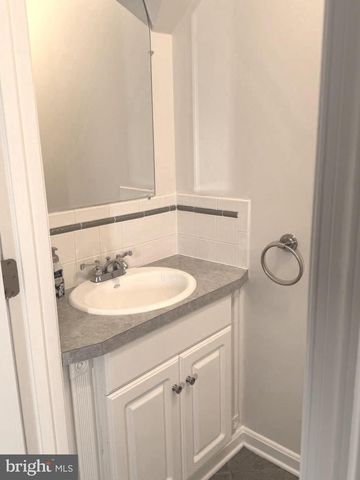 606 S BELNORD AVE, Baltimore, MD 21224