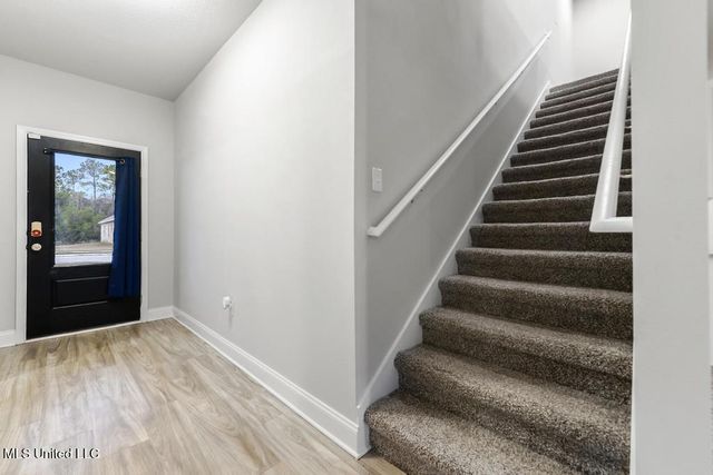 12210 Savannah Circle, Ocean Springs, MS 39564