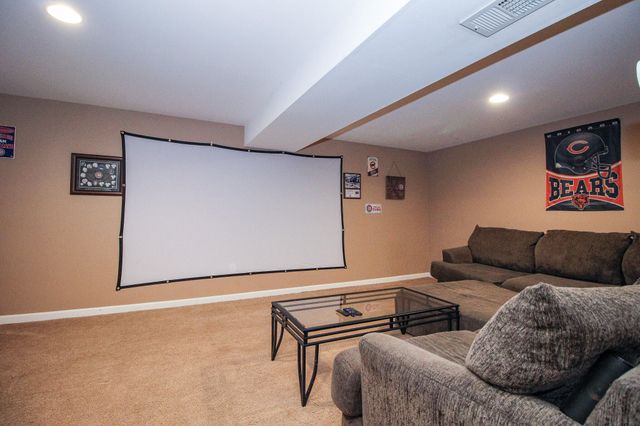 5950 Hayes Place, Merrillville, IN 46410