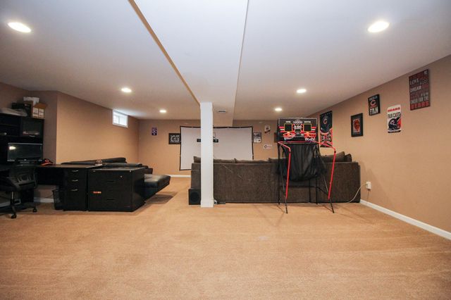 5950 Hayes Place, Merrillville, IN 46410
