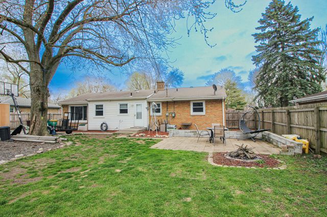 5950 Hayes Place, Merrillville, IN 46410