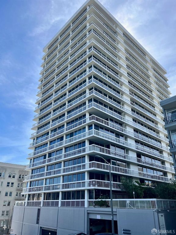 2200 Sacramento Street 403, San Francisco, CA 94115