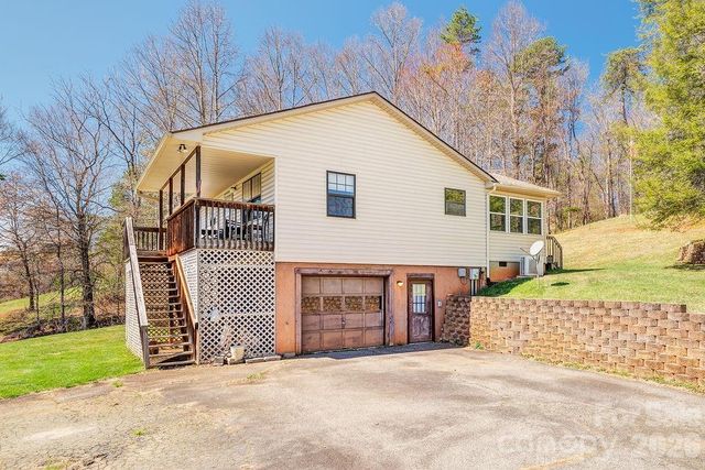 216 Pickens Road, Weaverville, NC 28787