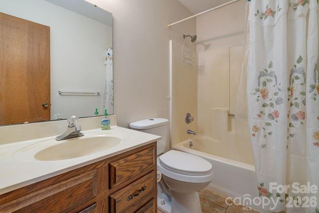 216 Pickens Road, Weaverville, NC 28787