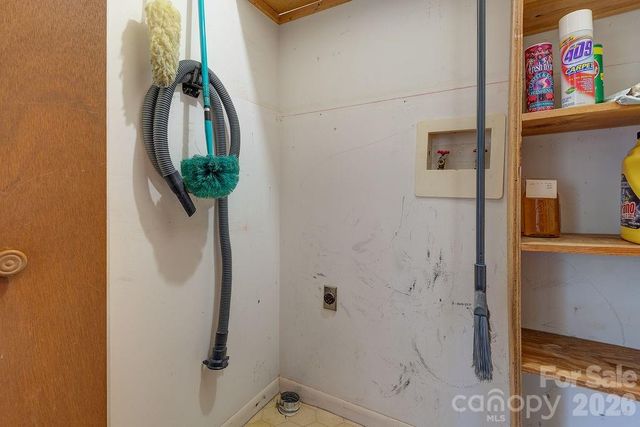 216 Pickens Road, Weaverville, NC 28787