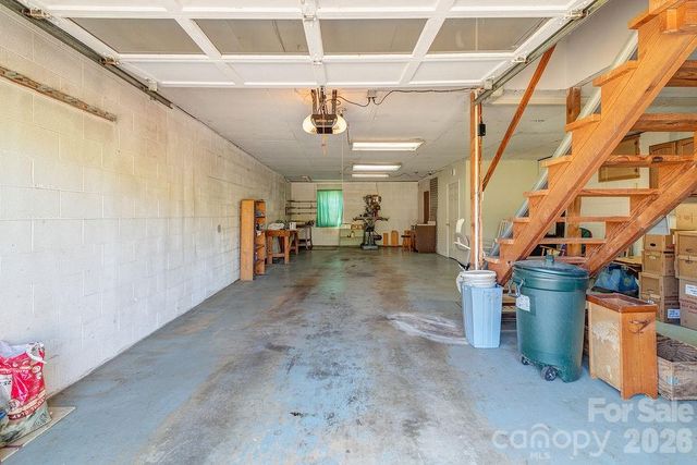 216 Pickens Road, Weaverville, NC 28787