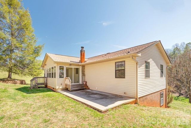 216 Pickens Road, Weaverville, NC 28787