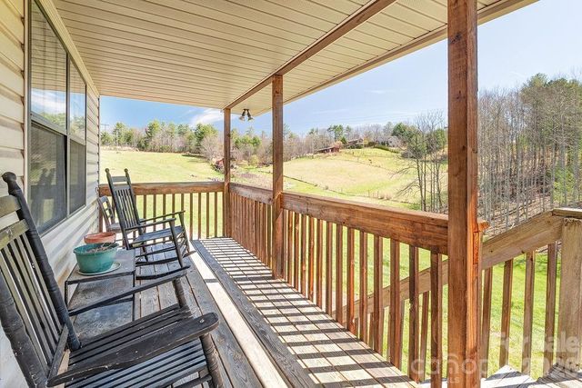 216 Pickens Road, Weaverville, NC 28787