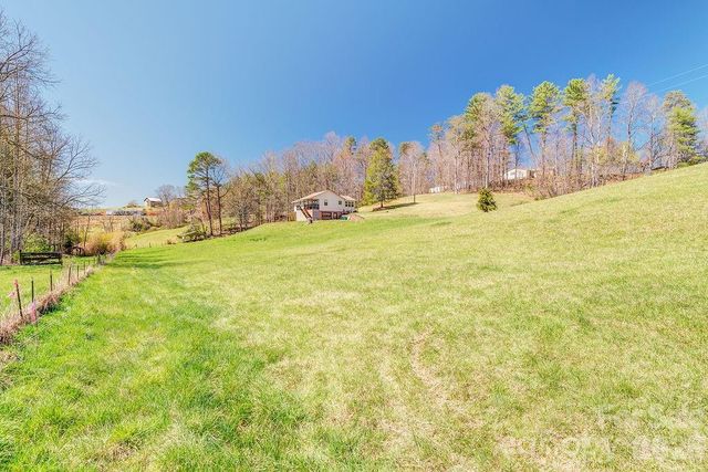 216 Pickens Road, Weaverville, NC 28787