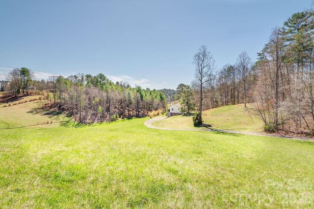 216 Pickens Road, Weaverville, NC 28787