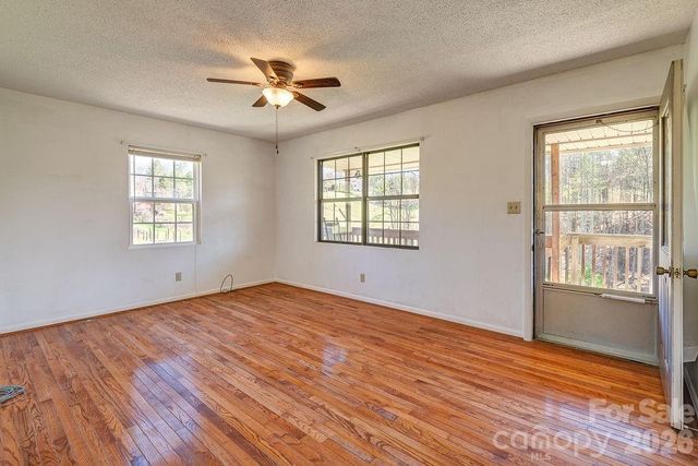 216 Pickens Road, Weaverville, NC 28787