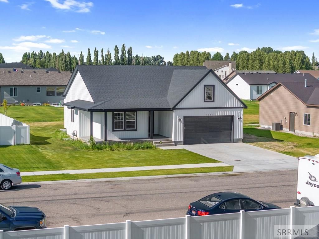 4201 N Zona Way, Idaho Falls, ID 83401