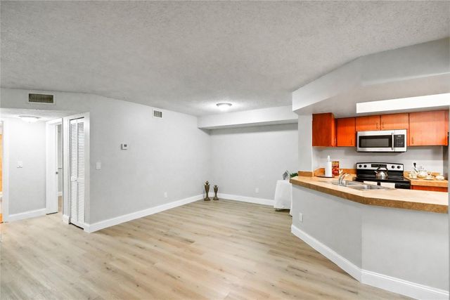 9166 W Atlantic Boulevard 1616, Coral Springs, FL 33071