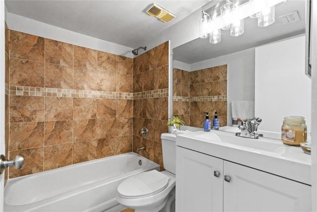 9166 W Atlantic Boulevard 1616, Coral Springs, FL 33071