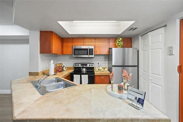 9166 W Atlantic Boulevard 1616, Coral Springs, FL 33071