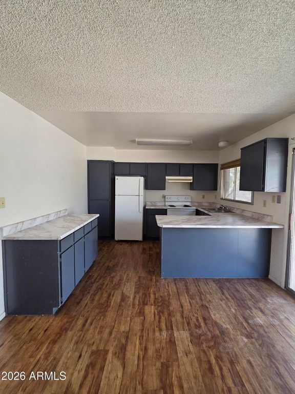 3740 W REDFIELD Road, Phoenix, AZ 85053 — photo 4