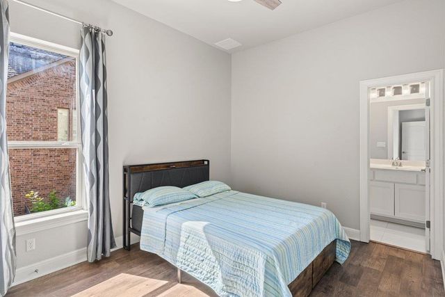5313 Lipan Apache BND, Austin, TX 78738