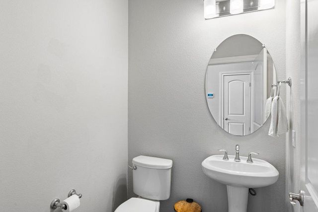 5313 Lipan Apache BND, Austin, TX 78738